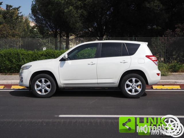 TOYOTA RAV 4 2.2 D-4WD Luxury