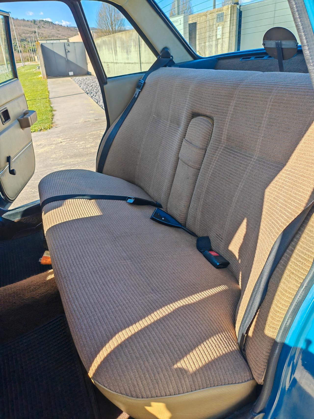 Volvo 244 DL