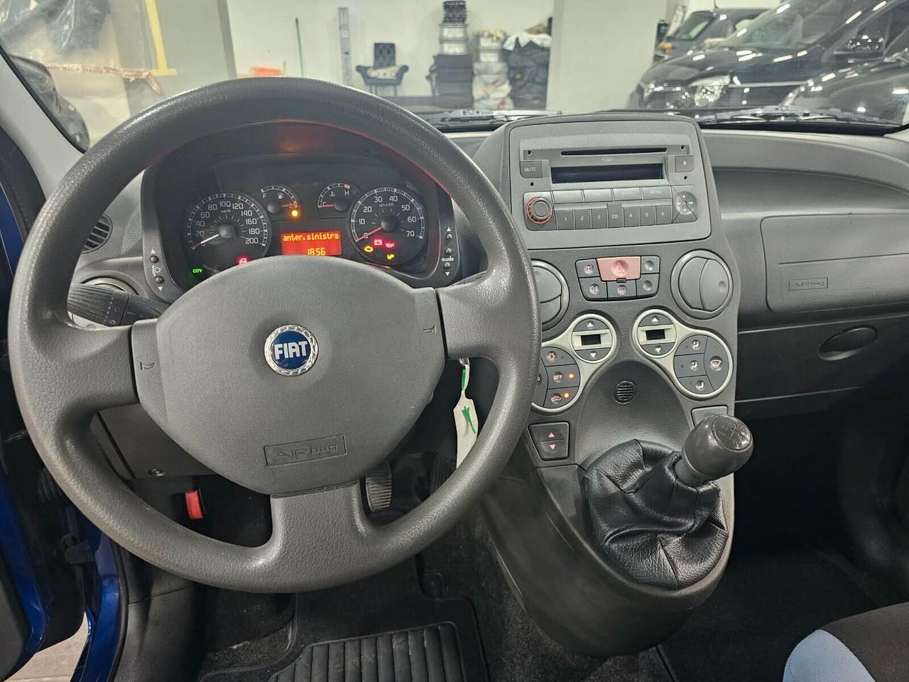 NUOVA FIAT PANDA EMOTION PLUS 1.2 BENZ 60CV - AUTO COME NUOVA.