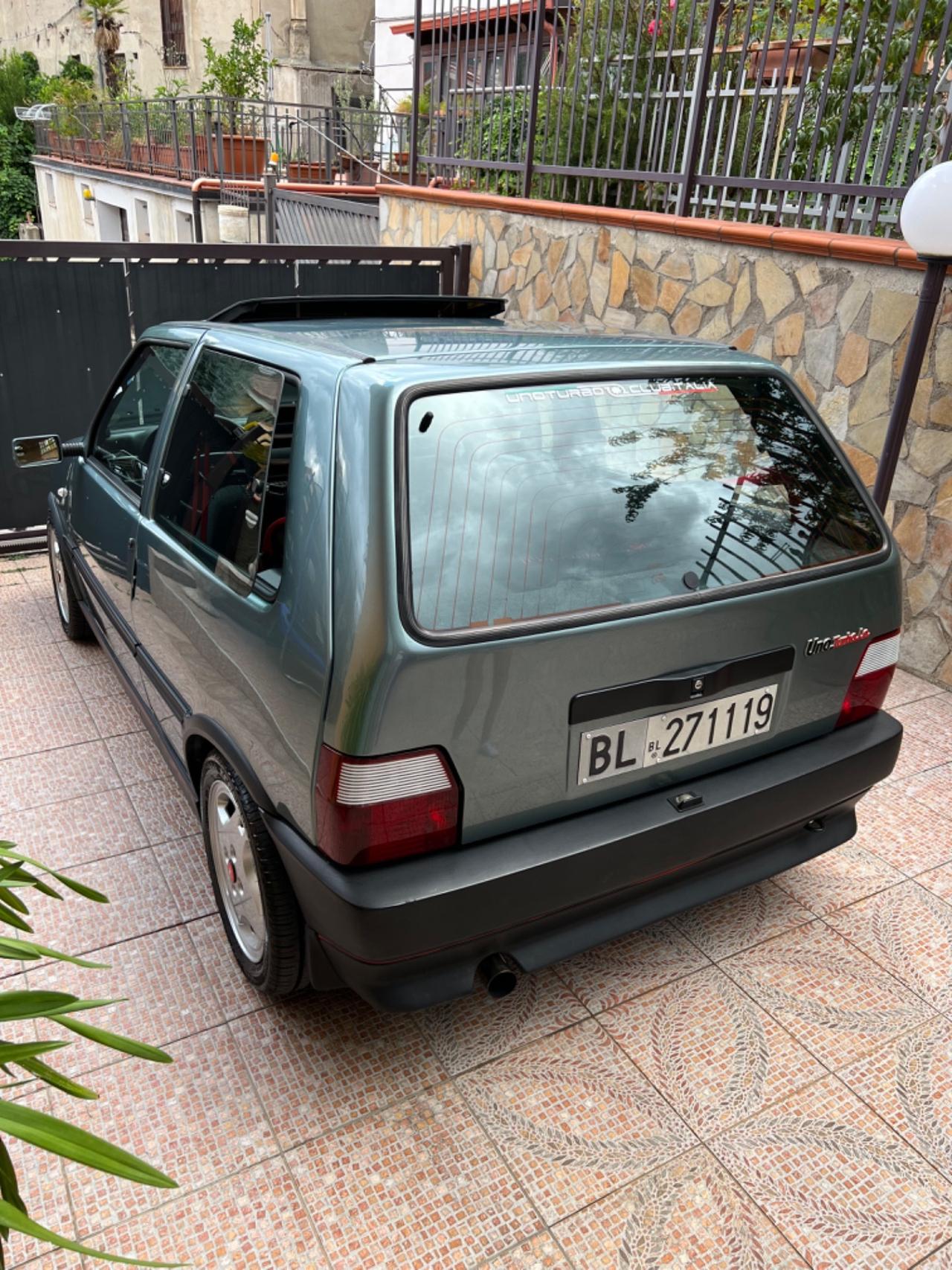 Fiat Uno turbo i.e. Tetto Apribile