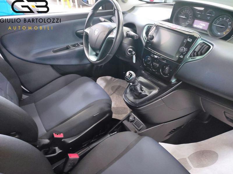Lancia Ypsilon 1.0 FireFly 70cv Hybrid Gold Plus