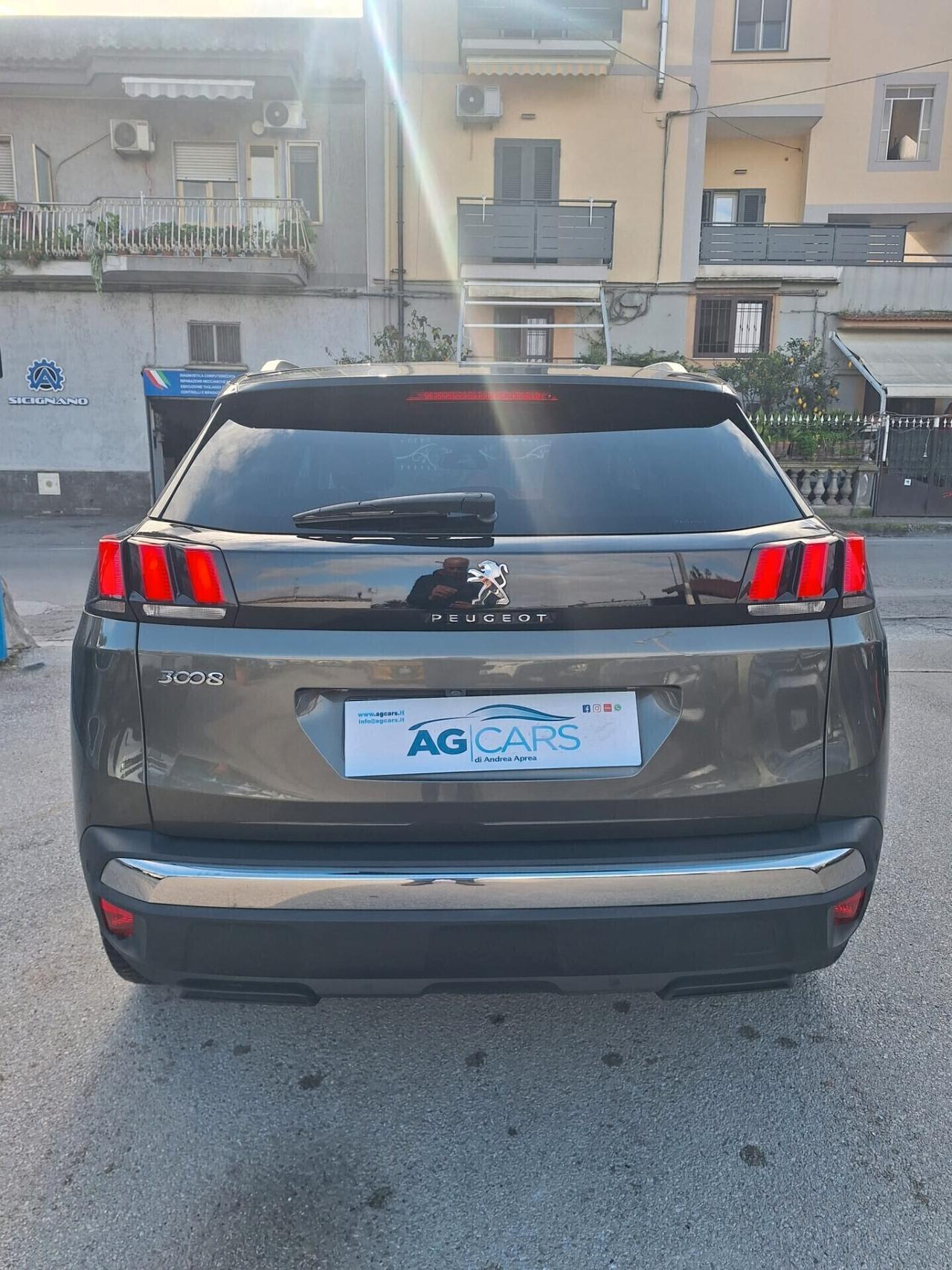 Peugeot 3008 BlueHDi 130 S&S EAT8 Allure