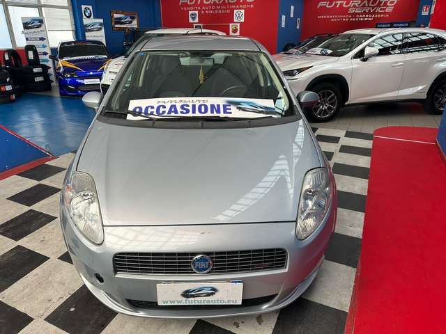 Fiat Grande Punto 5p 1.4 Dynamic c/esp 77cv AUTOMATICO NEO PATENTATI