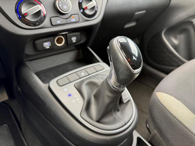 HYUNDAI i10 1.0 MPI AUTOMATICA CONNECTLINE+VIRTUAL+NAVI+PDC