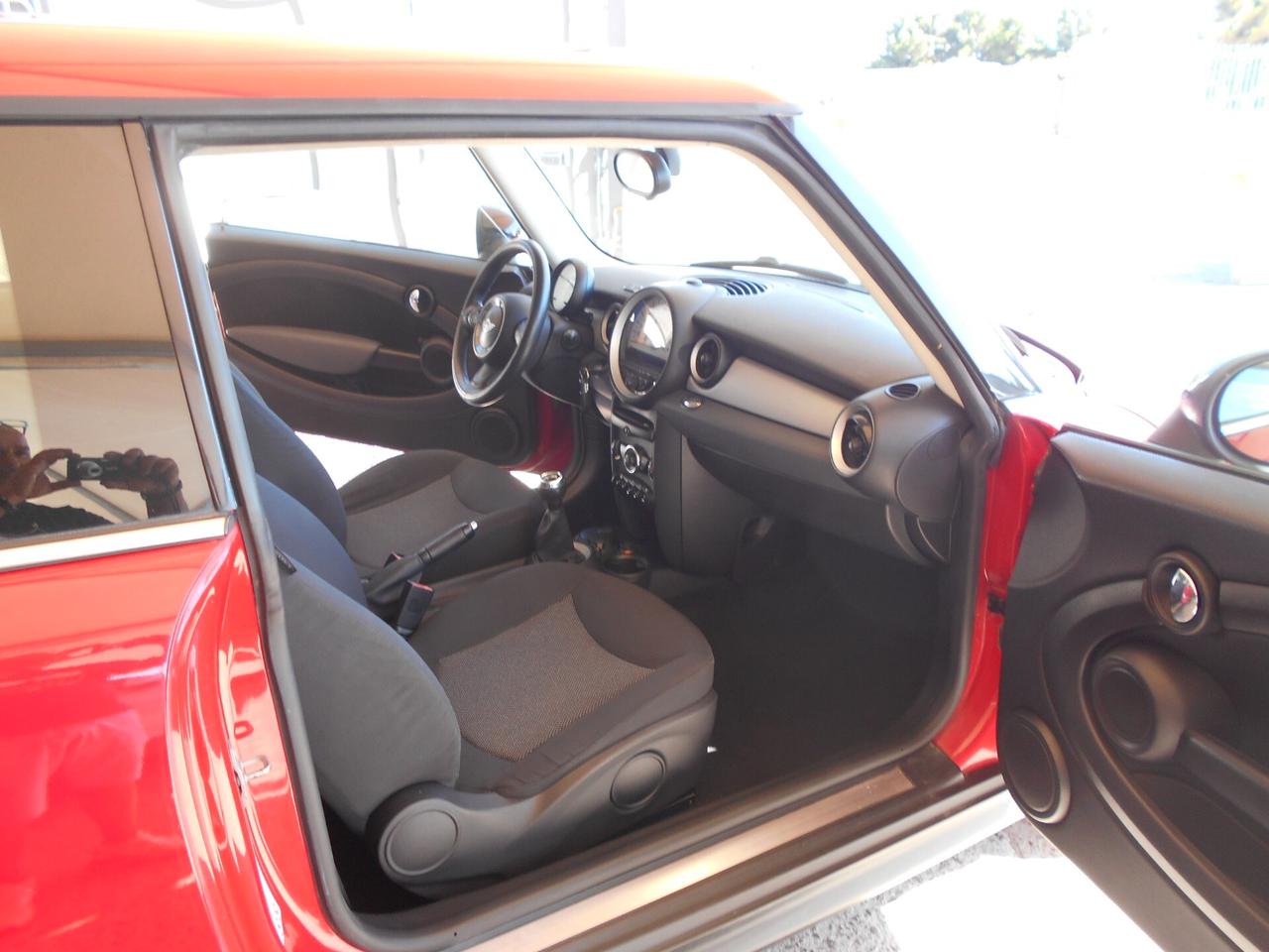 Mini 1.6 16V One (55kW)