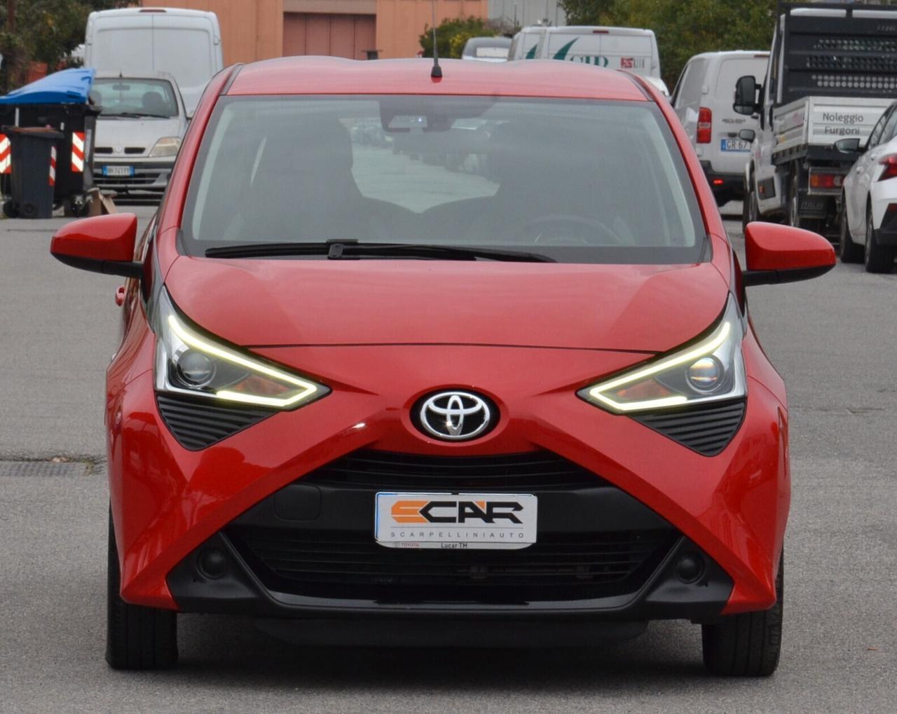 Toyota Aygo 1.0 VVT-i 72 CV 5 porte x-clusiv