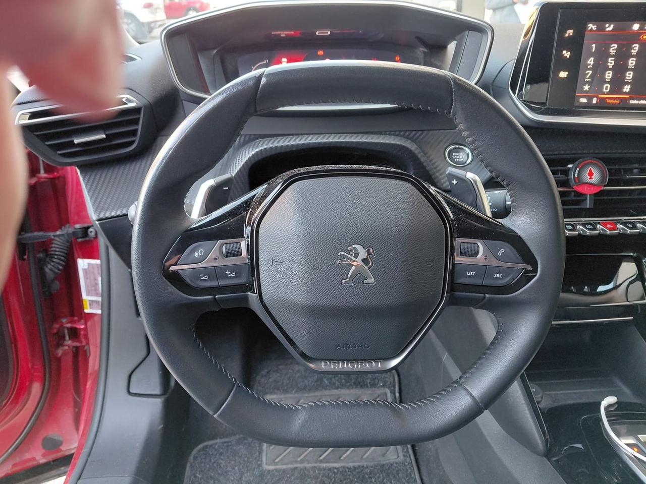 Peugeot 2008 Allure Pack 1.5 Blue HDI 130 #7949