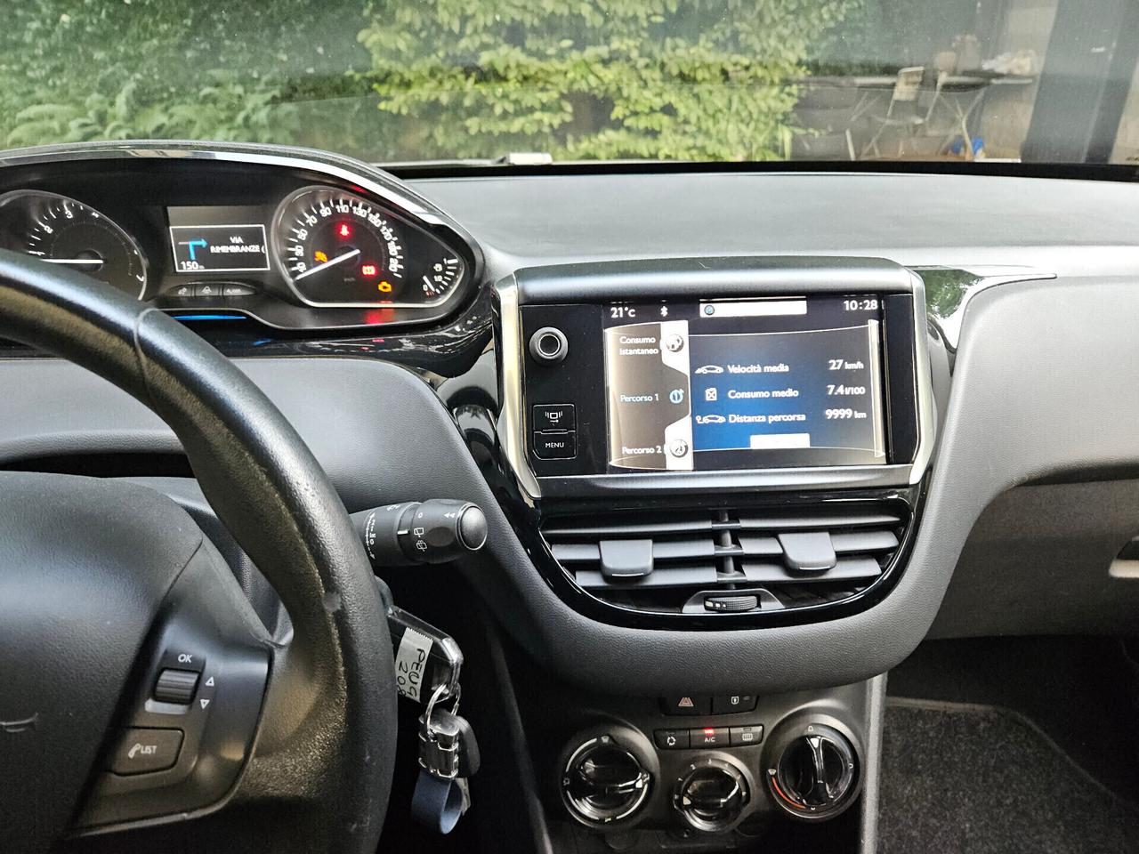 Peugeot 208 Allure - 1.4 Benzina - 95 CV - Euro 5B - NEOPATENTATI