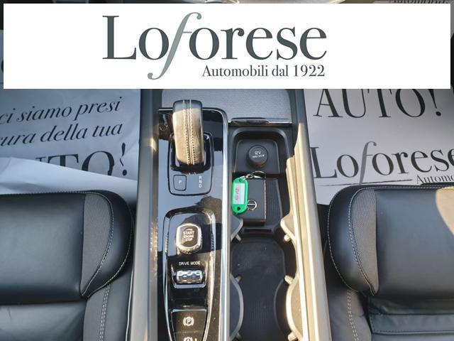 VOLVO XC60 B4 (d) AWD Geartronic R-design