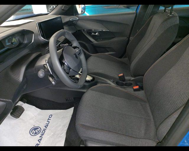 PEUGEOT 2008 1.2 hybrid Style 136cv e-dcs6