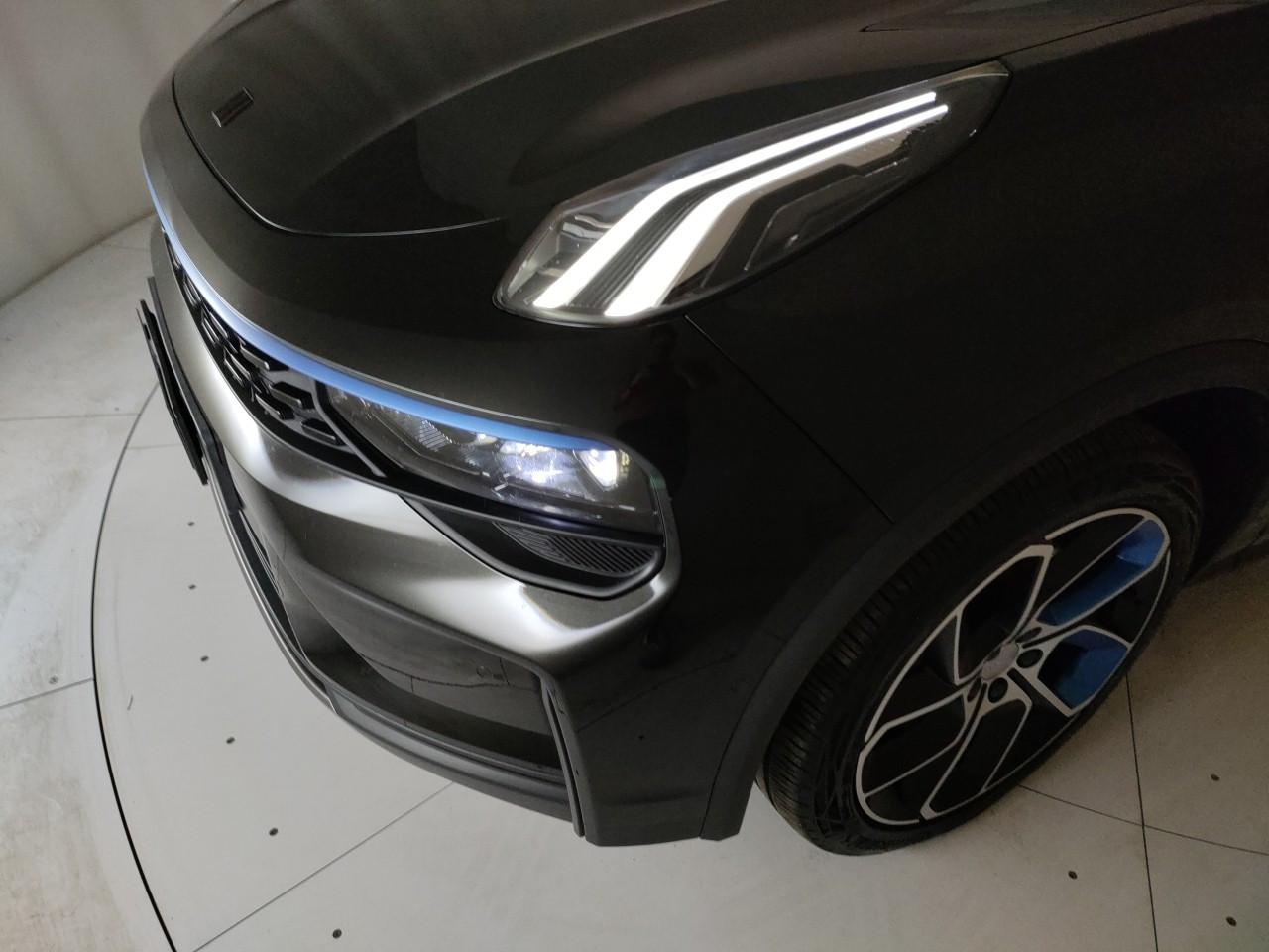 Lynk & Co 01 1.5 td phev auto