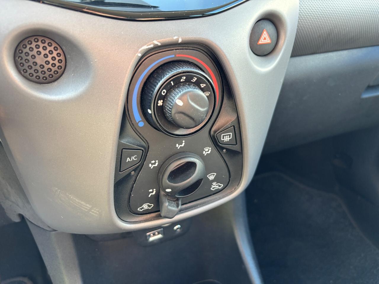 Peugeot 108 1.0VTi 72CV 5 porte Allure-2020