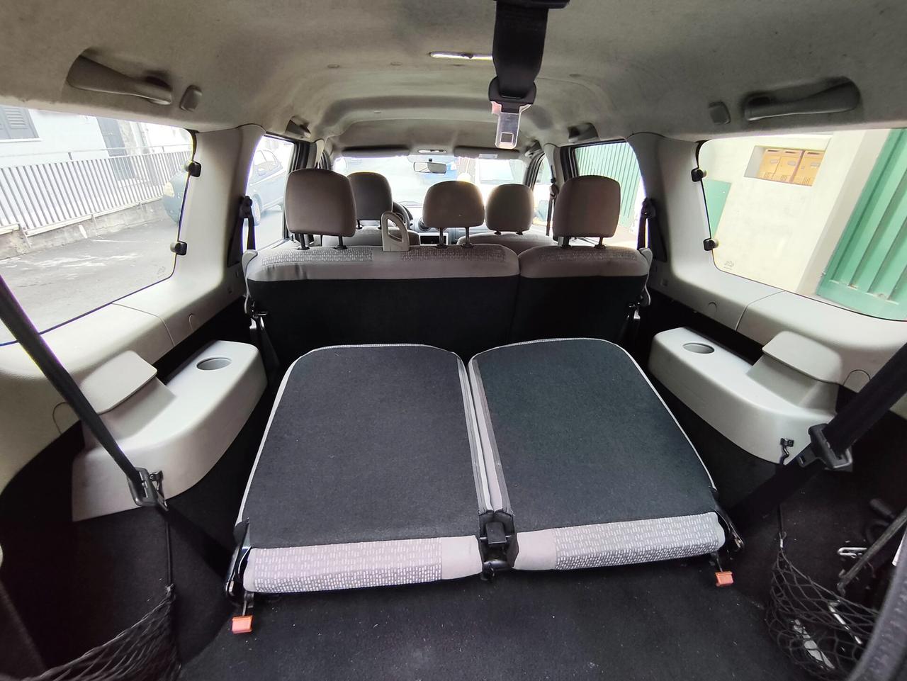 Dacia Logan MCV 1.5 dCi 70CV 7 posti Leggi