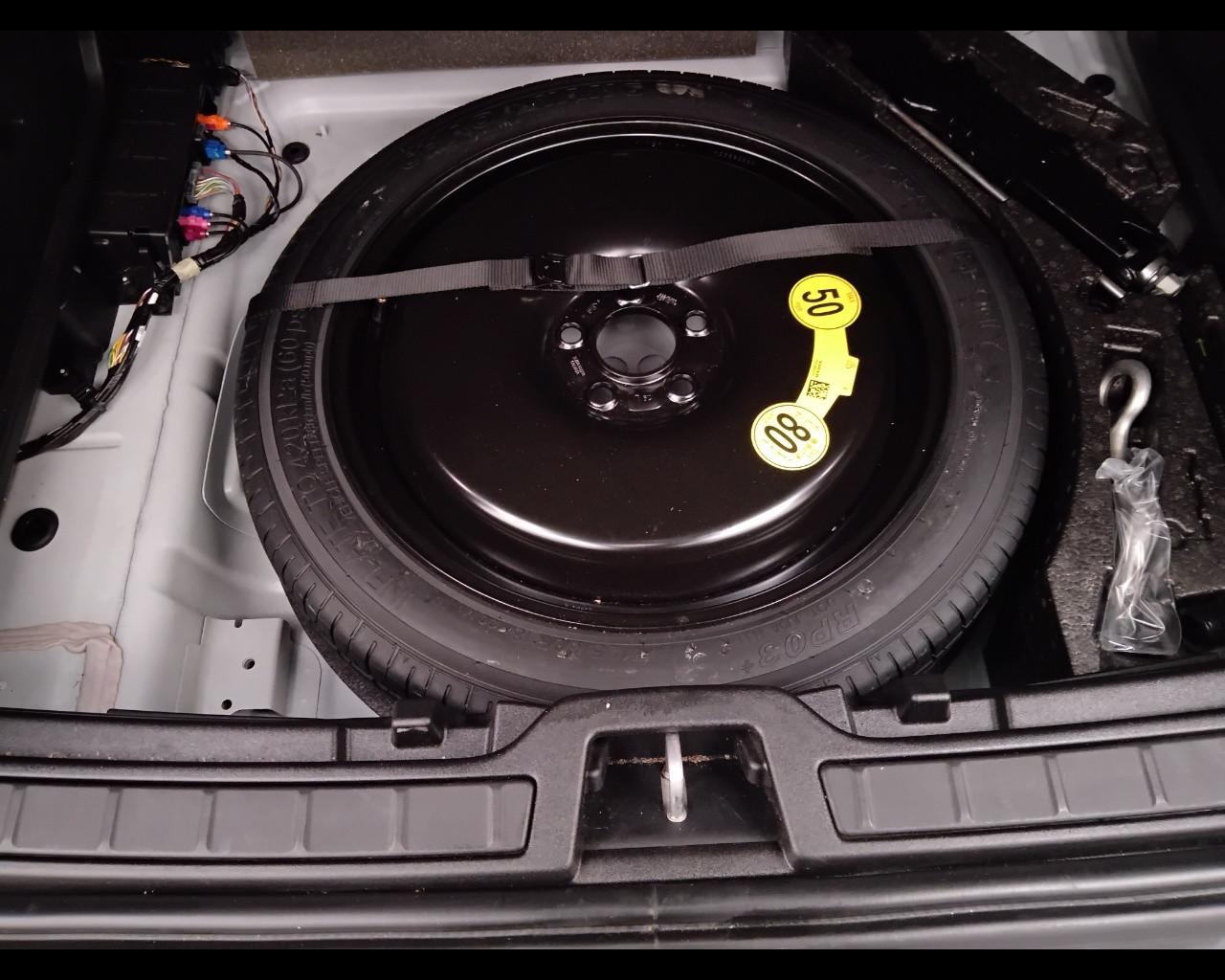 VOLVO XC40 - XC40 1.5 t2 Momentum Core my21