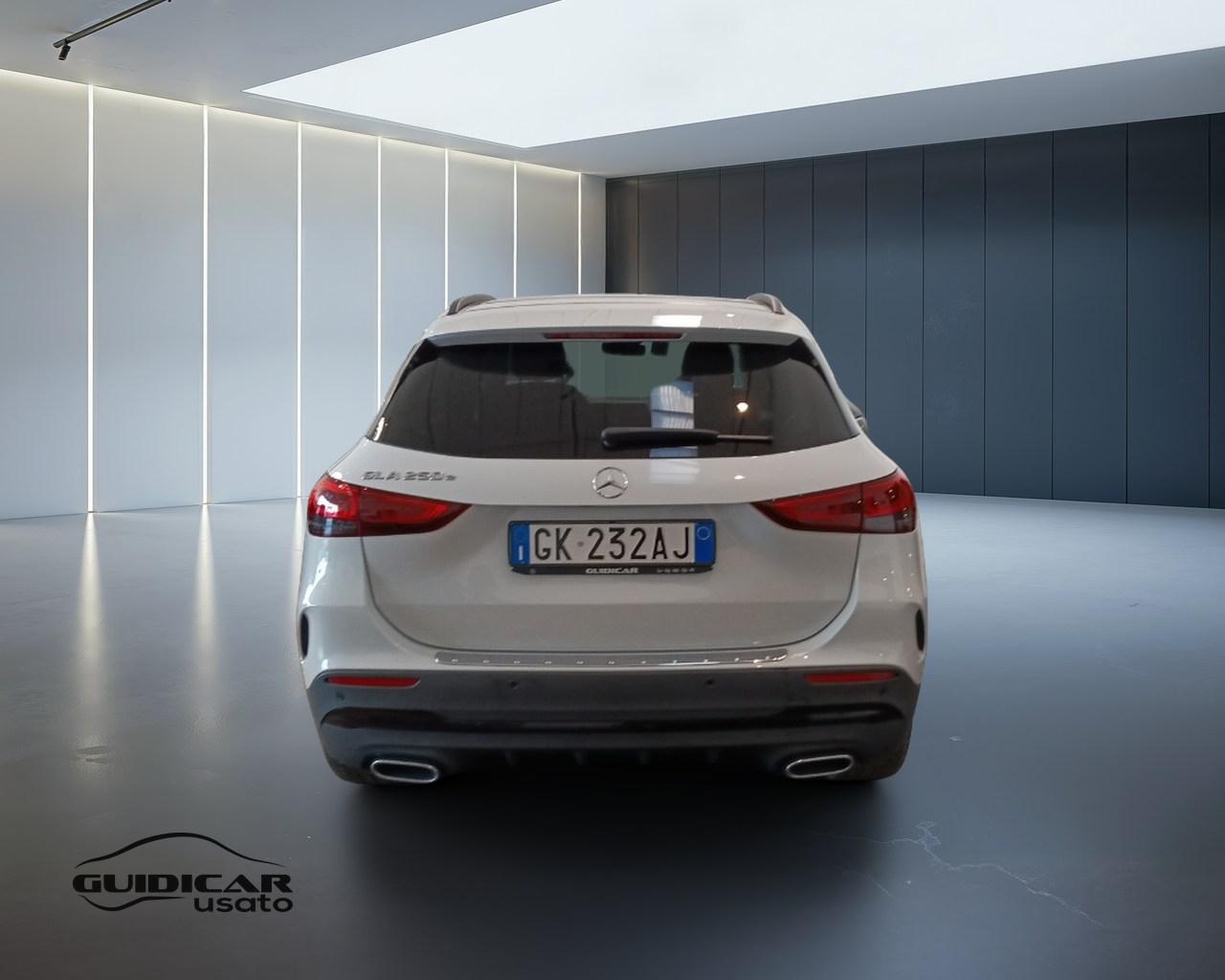 Mercedes-Benz GLA-H247 2020 - GLA 250 e phev (eq-power) Premium auto