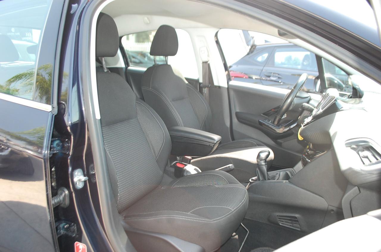 Peugeot 208 5p 1.2 puretech Allure Gpl 82CV Uff Italy Navi USB
