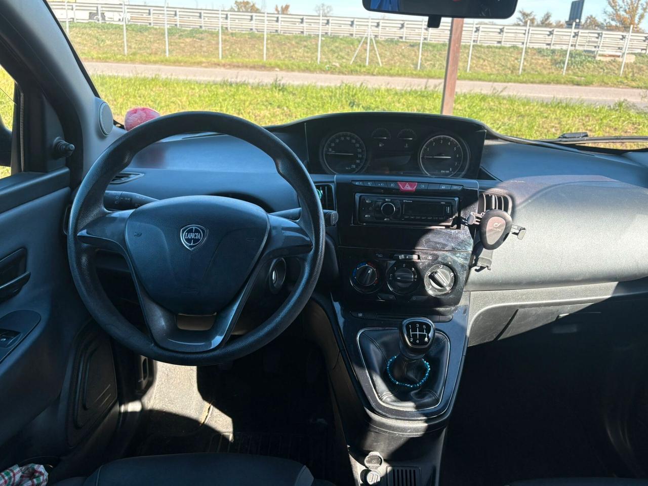Lancia Ypsilon NEOPATENTATO UNICO PROP 1,2 69CV %P Platinum(51kw)