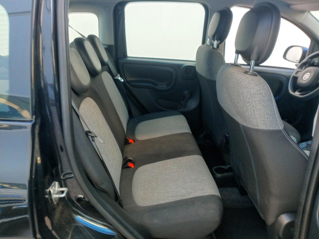 Fiat Panda 1.2 Connected by Wind