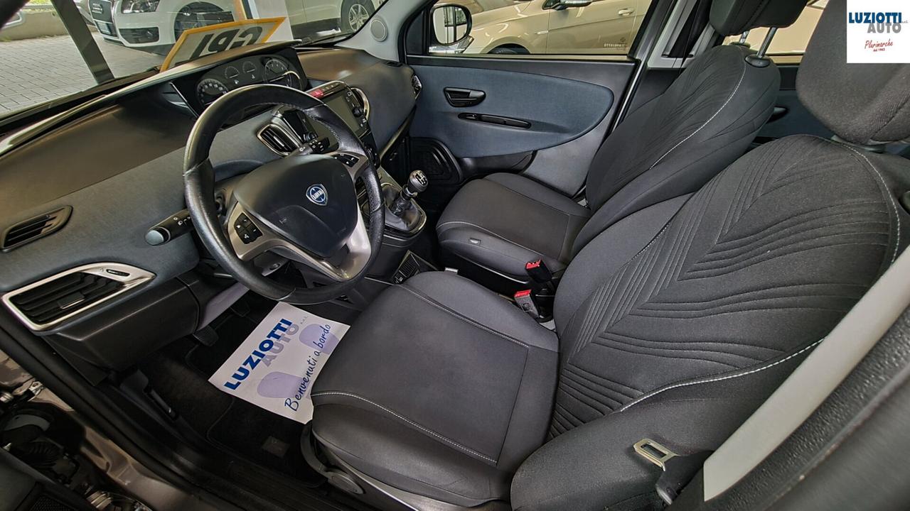 Lancia Ypsilon 1.2 GPL GOLD