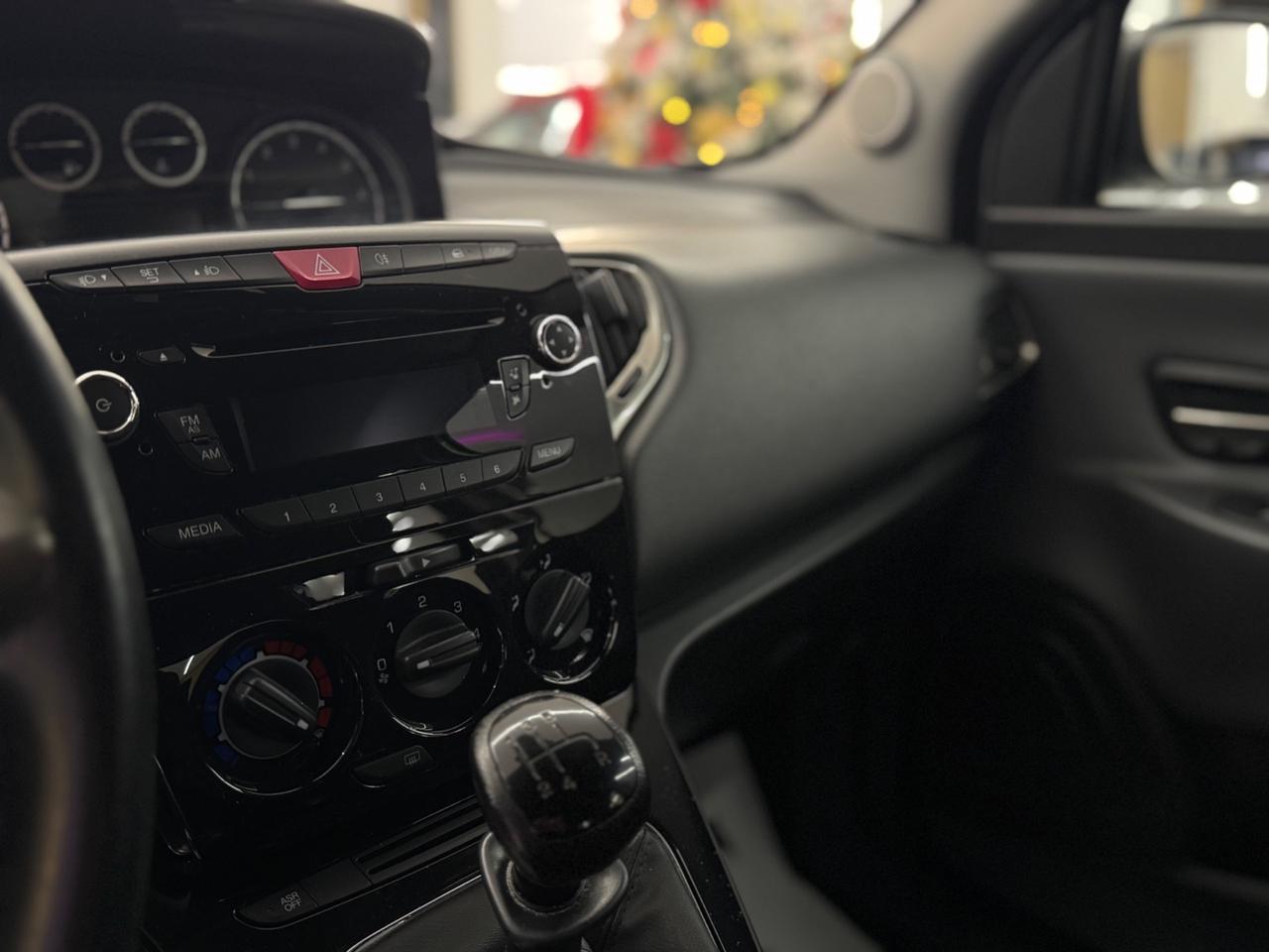 Lancia Ypsilon 1.2 69Cv Platinum Full Optional