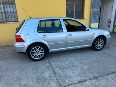 Volkswagen Golf 1.6 16V gpl