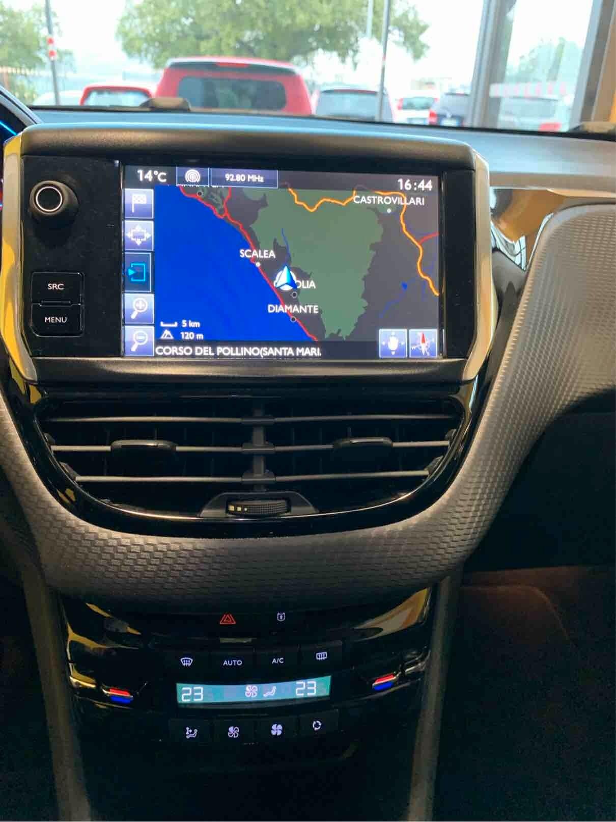 Peugeot 2008 1.6 e-HDi