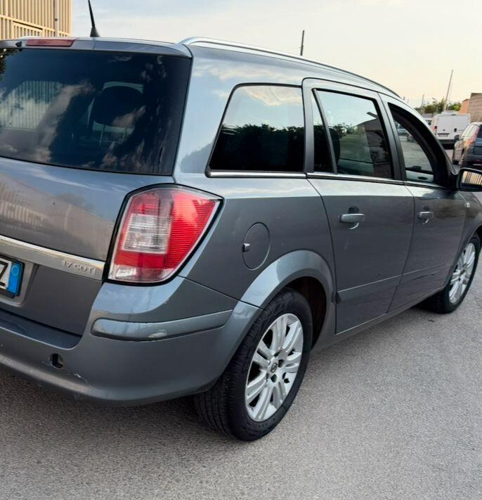 Opel Astra 1.7 CDTI 101CV Station Wagon Cosmo