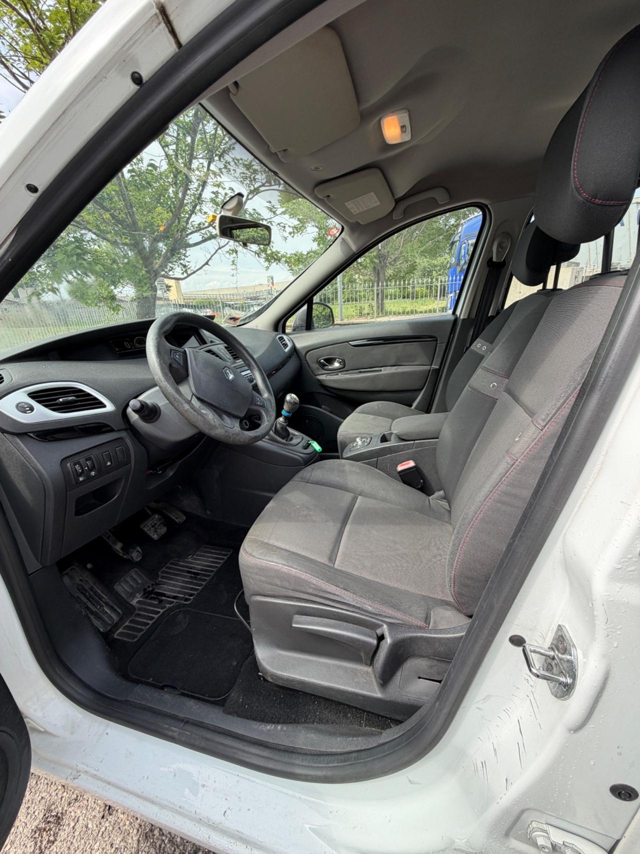 Renault Scenic Scénic X-Mod 1.5 dCi 110CV Luxe