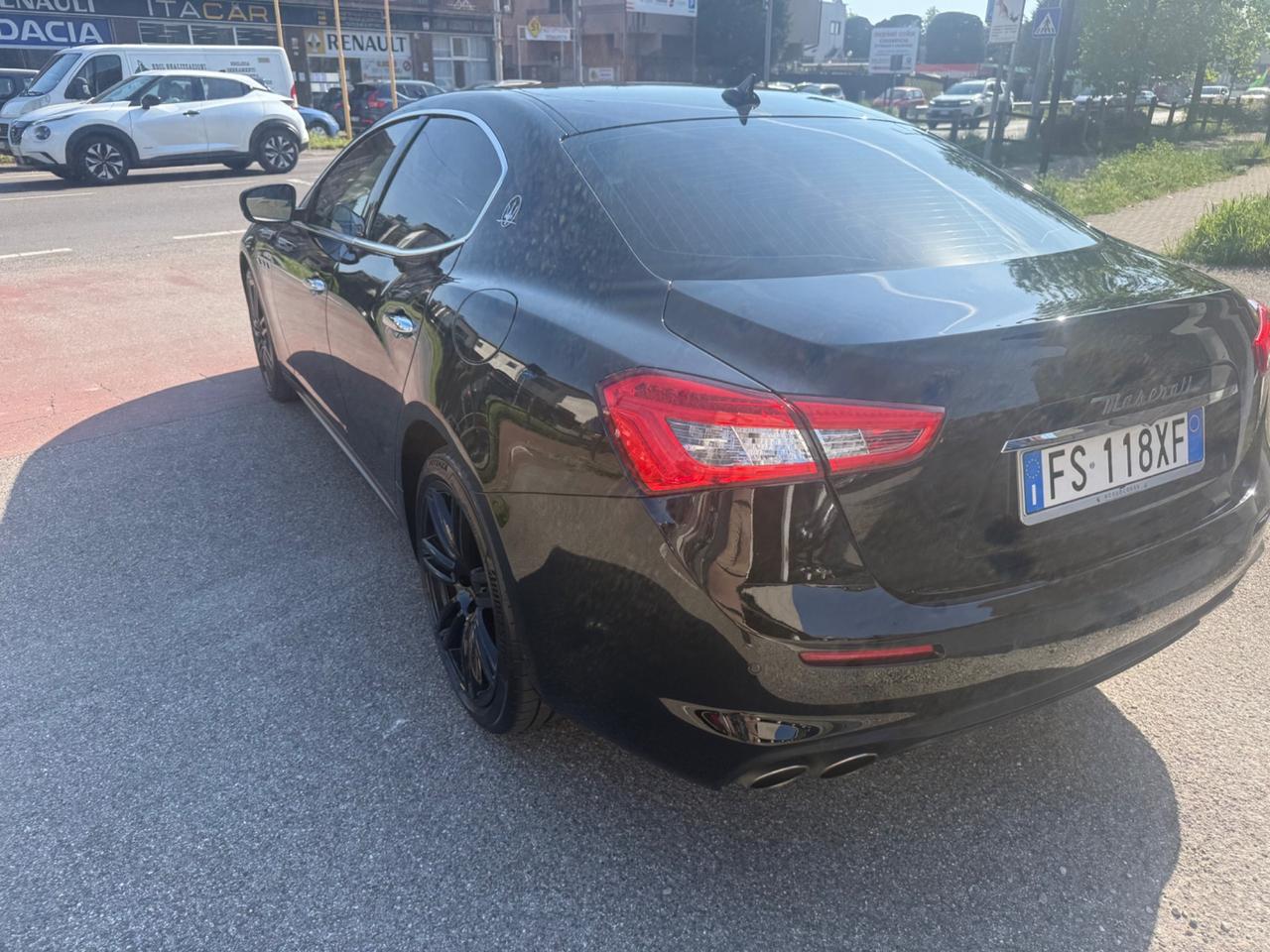 Maserati Ghibli V6 430 CV