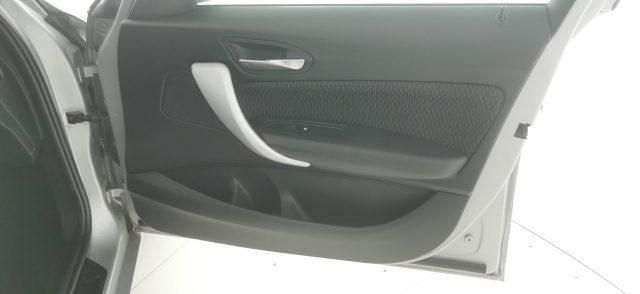 BMW 120 d 5p. Unique - CAMBIO AUTOMATICO