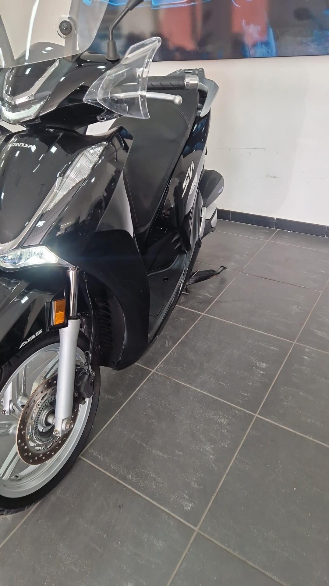 Honda SH 350