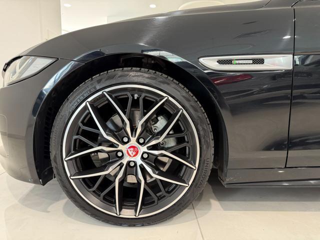 JAGUAR XE 2.0 D Turbo 180CV aut. R-Sport Tetto panoramico
