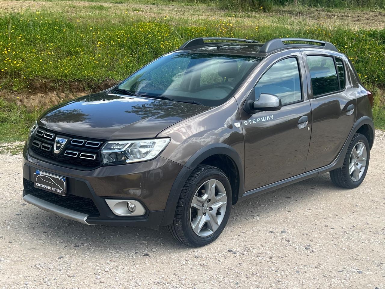 Dacia Sandero Stepway 0.9 GPL Comfort permute rate garanzia