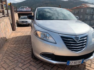 Lancia Ypsilon 1.2 69 CV 5 porte Gold