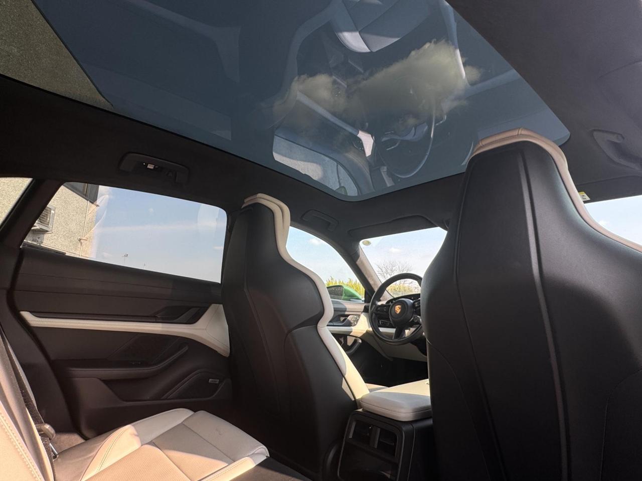 Porsche Taycan Cross Turismo Turbo 5p.ti