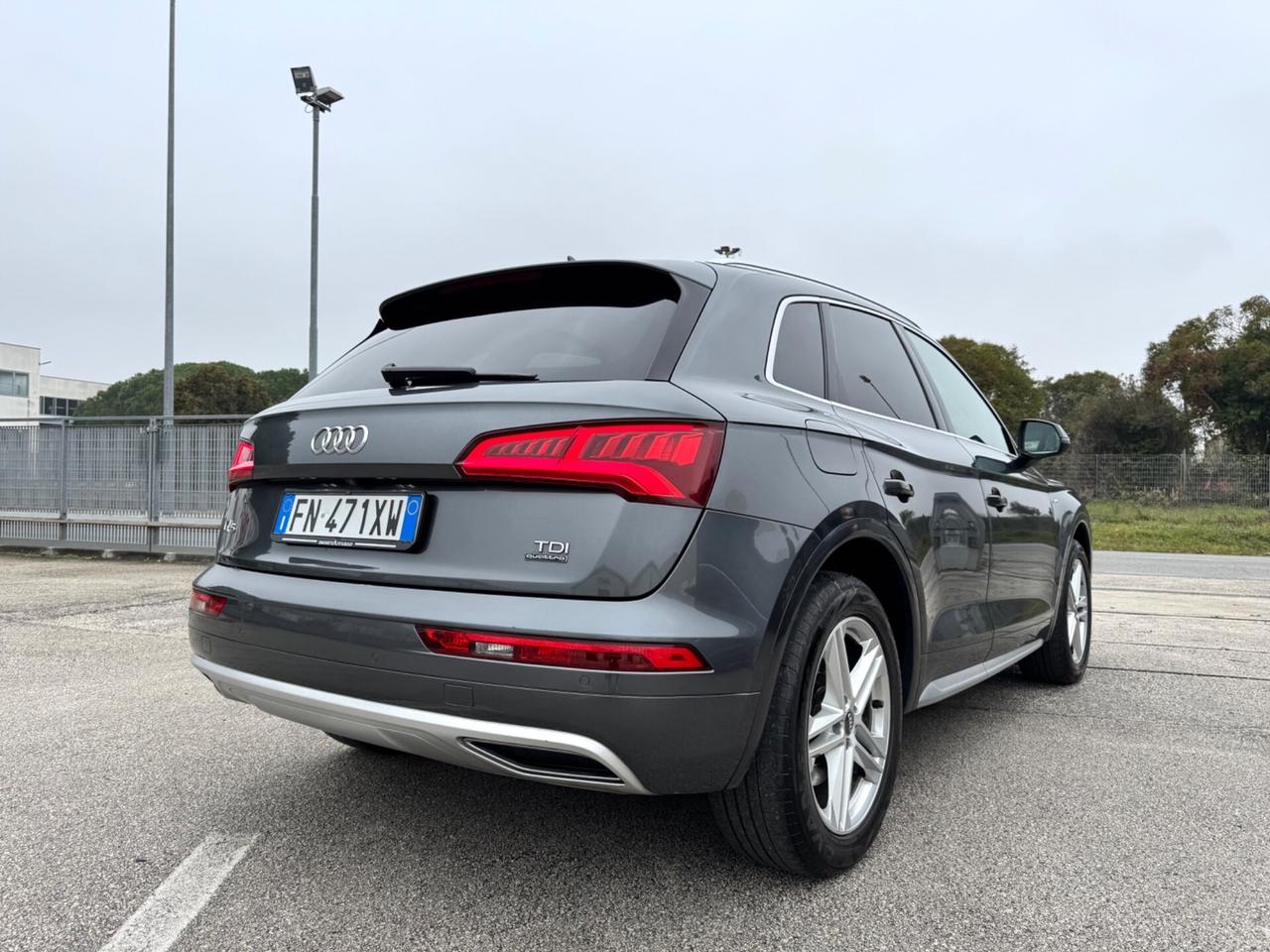 AUDI Q5 2.0 Quattro S-LINE-Virtual Luci Ambient 19