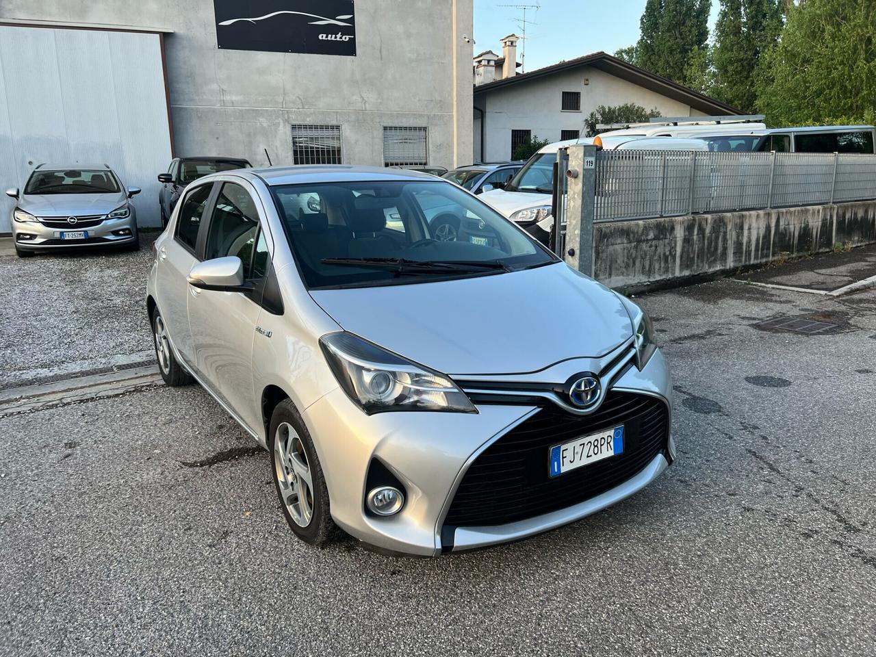 Toyota Yaris 1.5 Hybrid 5 porte Active