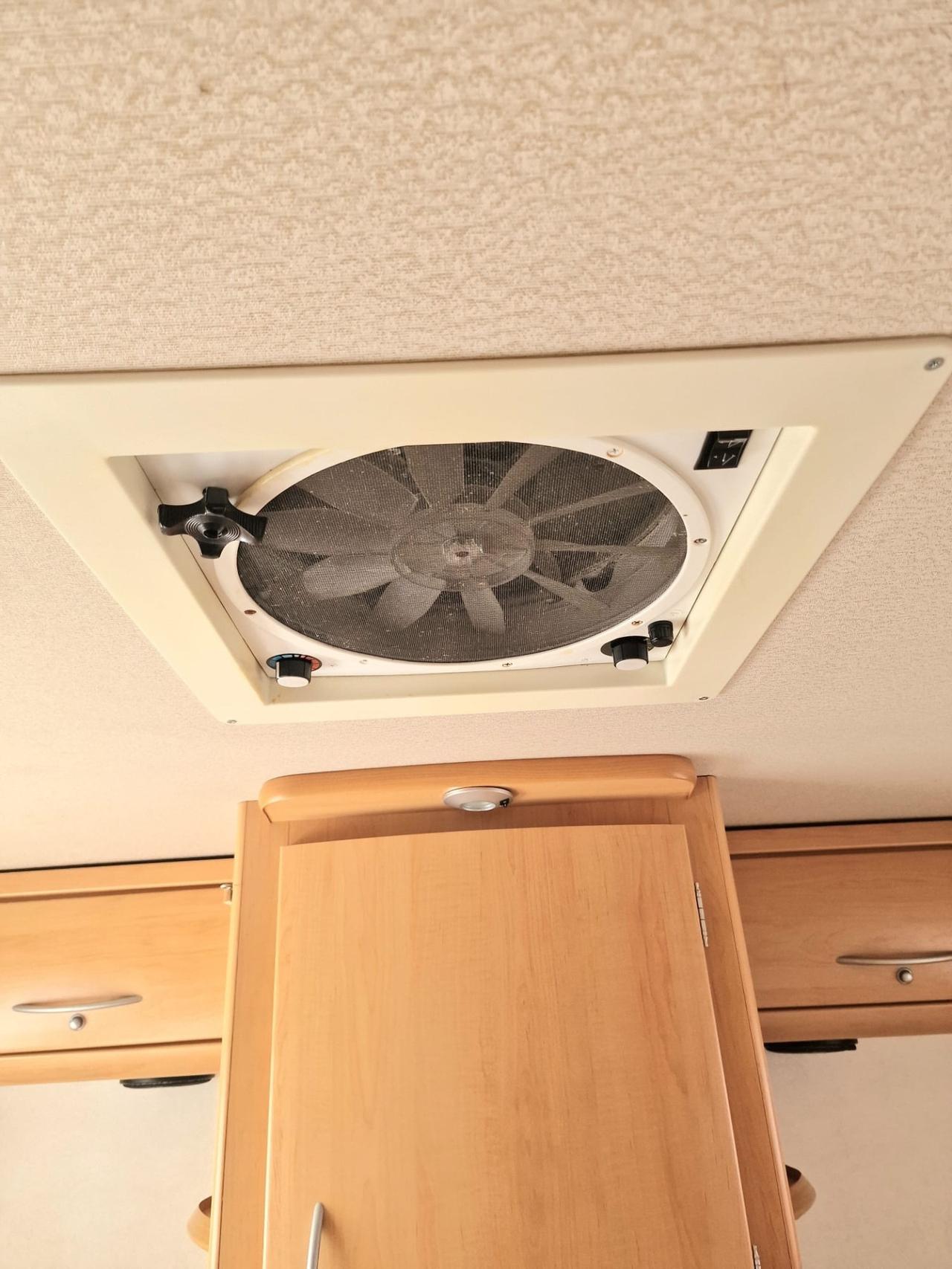 Motorhome frankia luxury del 2005 tre assi in saldo 132