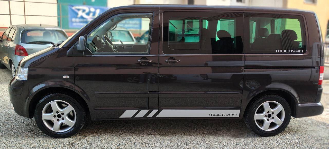 Volkswagen Multivan T5 2.5 TDI 4motion Gancio