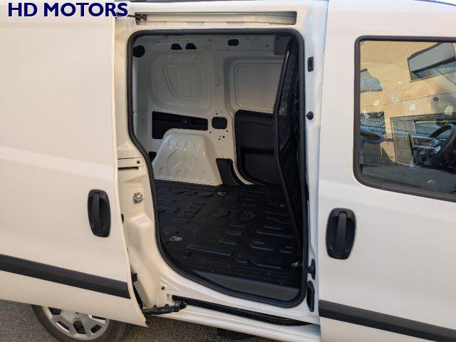 FIAT DOBLO 1.4 T-Jet Cargo SX 3 Posti km 24800!!
