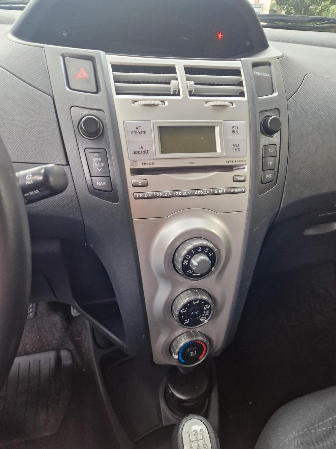 Toyota Yaris 1.0 Benz 68 CV - meccanica OK