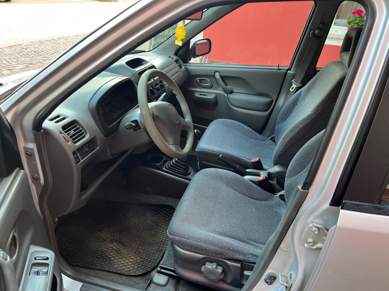 Suzuki Ignis 1.3i 16V cat 4WD - 4x4