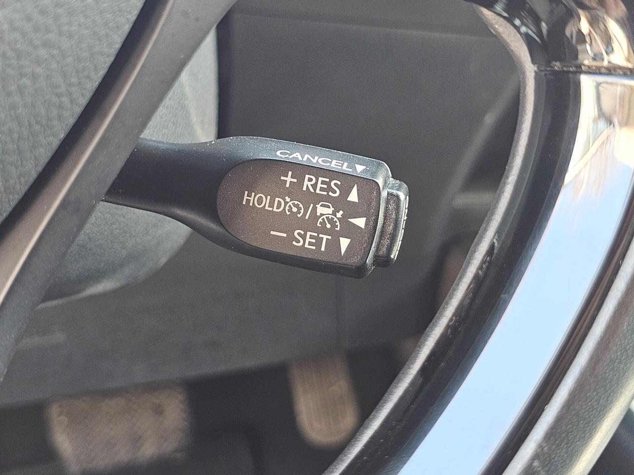 Toyota C-HR 1.8 Hybrid E-CVT Business