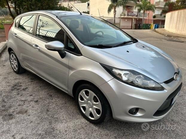 Ford Fiesta 1.4 TDCi ideale per neo patentati