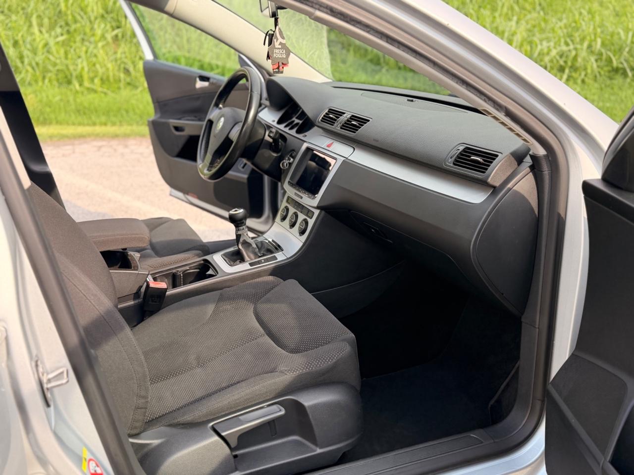 Volkswagen Passat 2.0 TDI DPF Comfortline