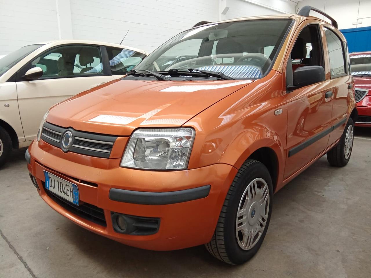 Fiat Panda 1.2 Dynamic Natural Power760kv/ NEOPATENTATI