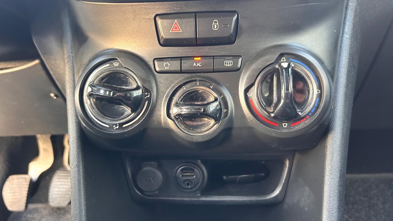 Peugeot 208 1.4 HDi 68 CV