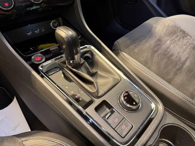 SEAT Ateca 2.0 TDI 4DRIVE DSG XCELLENCE GANCIO LED 19" DCC