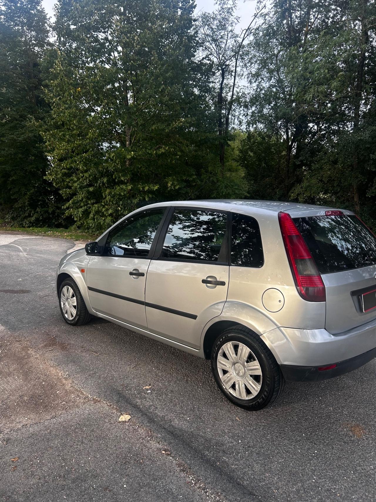 Ford Fiesta 1.4 TDCi 5p. Ghia
