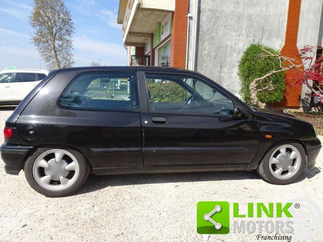 RENAULT Clio 1.8i 16V